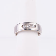 Load image into Gallery viewer, Men&#39;s 10kt White Gold Diamond Wedding Band
