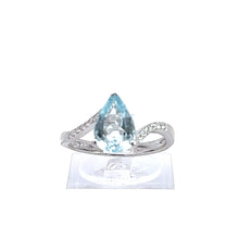 Load image into Gallery viewer, 14kt White Gold Aquamarine and Diamond Ring
