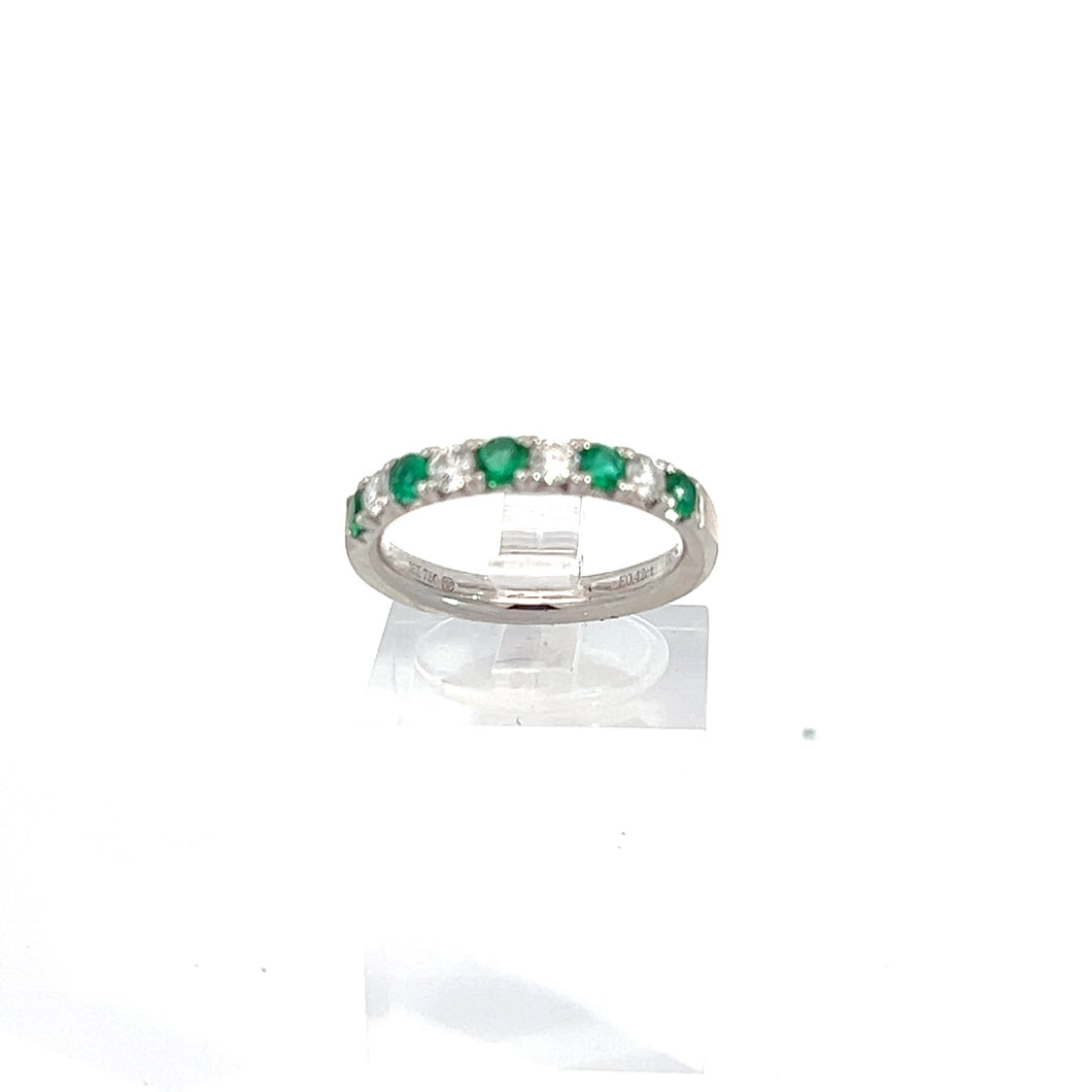 18kt White Gold Natural Emerald and Diamond Ring