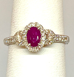 18kt White Gold Natural Ruby and Diamond Ring