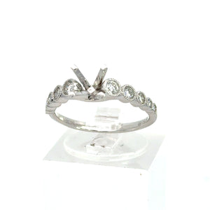 18kt White Gold Diamond Engagement Semi Mount Ring