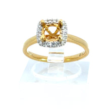 Load image into Gallery viewer, 14kt Yellow Gold Diamond Engagement Semi Mount Ring
