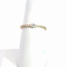 Load image into Gallery viewer, 14kt  Yellow Gold Diamond Fashion Ring
