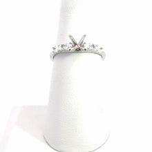 Load image into Gallery viewer, 18kt White Gold Diamond Engagement Semi Mount Ring
