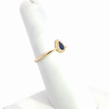 Load image into Gallery viewer, 14kt Yellow Gold Natural Blue Sapphire and Diamond Ring
