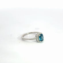 Load image into Gallery viewer, 14kt White Gold Blue Topaz Ring
