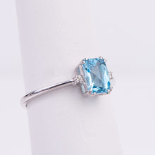 Load image into Gallery viewer, 14kt White Gold Blue Topaz and Diamond Ring
