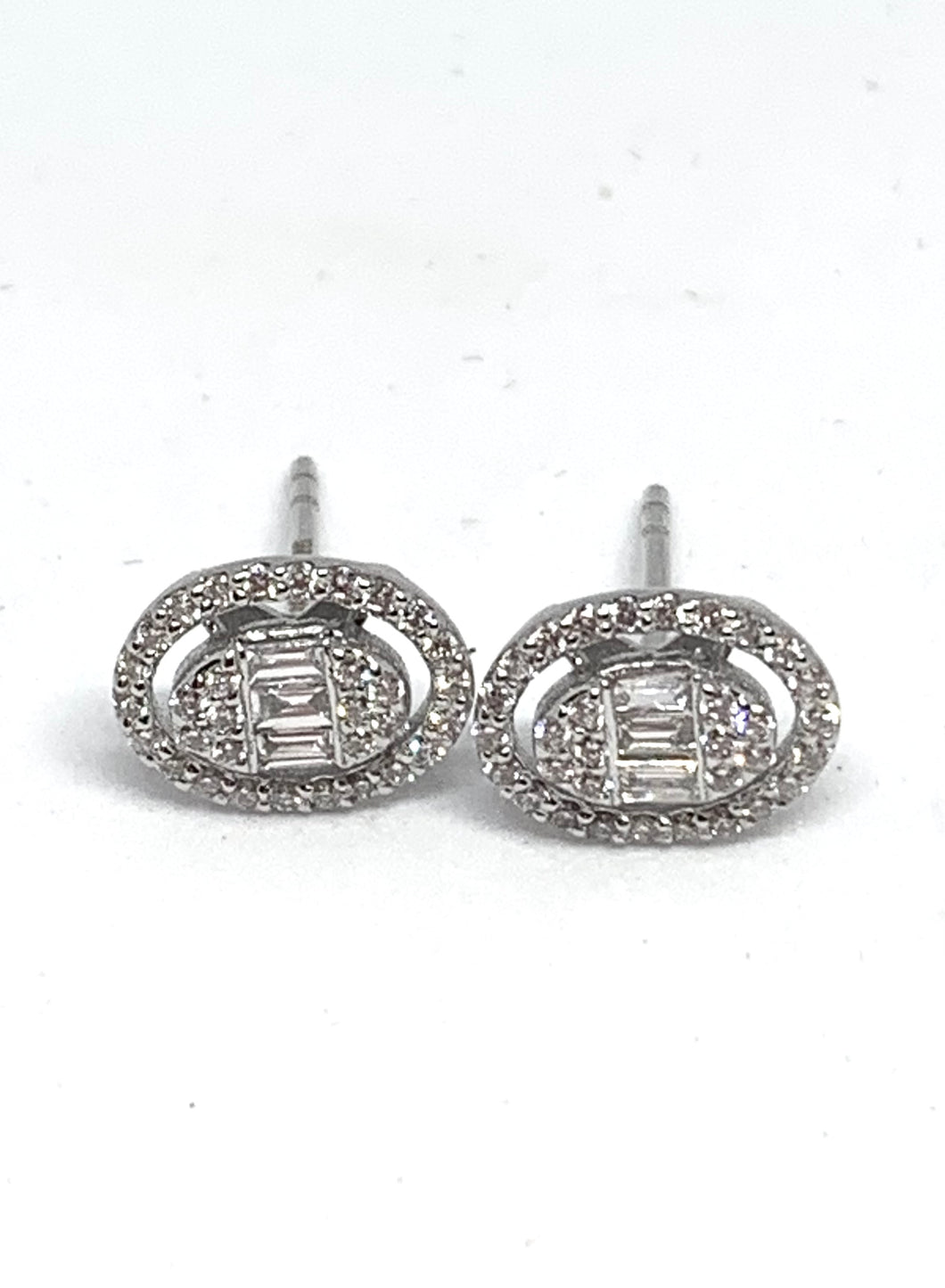 18kt  White Gold Diamond Earrings