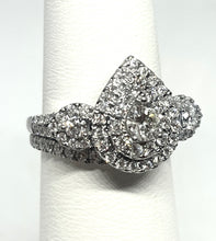 Load image into Gallery viewer, 14kt White Gold Diamond Engagement Ring and Wedding Band
